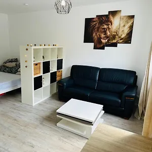 Tres Agreable A , Villeurbanne France